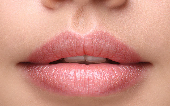 10 Cara Mencerahkan Bibir Secara Alami