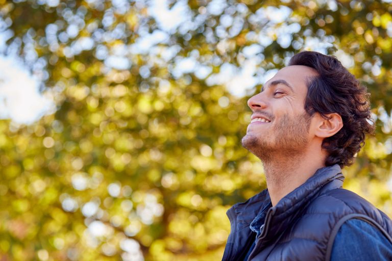 10 Hal Kecil yang Bisa Ubah Mood Buruk Jadi Positif