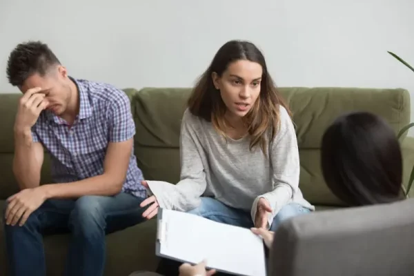 10 Langkah Menjaga Kesehatan Mental Saat Tinggal Bersama Orang dengan BPD 10 Langkah Menjaga Kesehatan Mental Saat Tinggal Bersama Orang dengan BPD