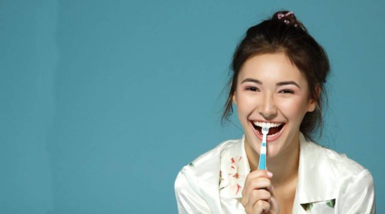 7 Kebiasaan Pagi yang Membantu Menjaga Kesehatan Gigi